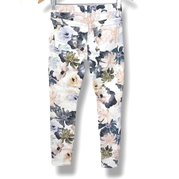 7 For All Mankind The Ankle Skinny Jeans in Floral Print - Picture 4 of 9